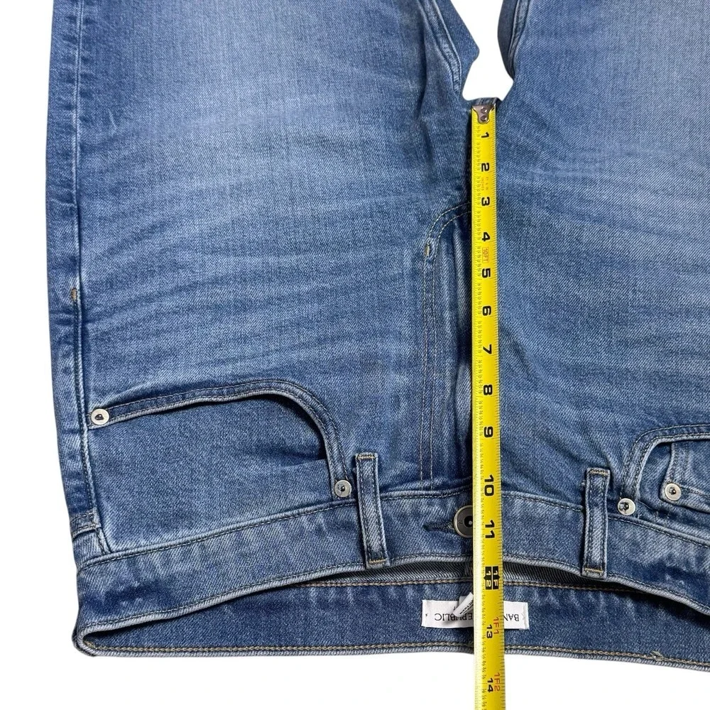 Banana Republic Slim Light Blue Jeans Capsule‎ Comfort Preppy Chic Minimalist 32